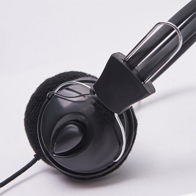 कंप्यूटर वायर्ड हेडफोन